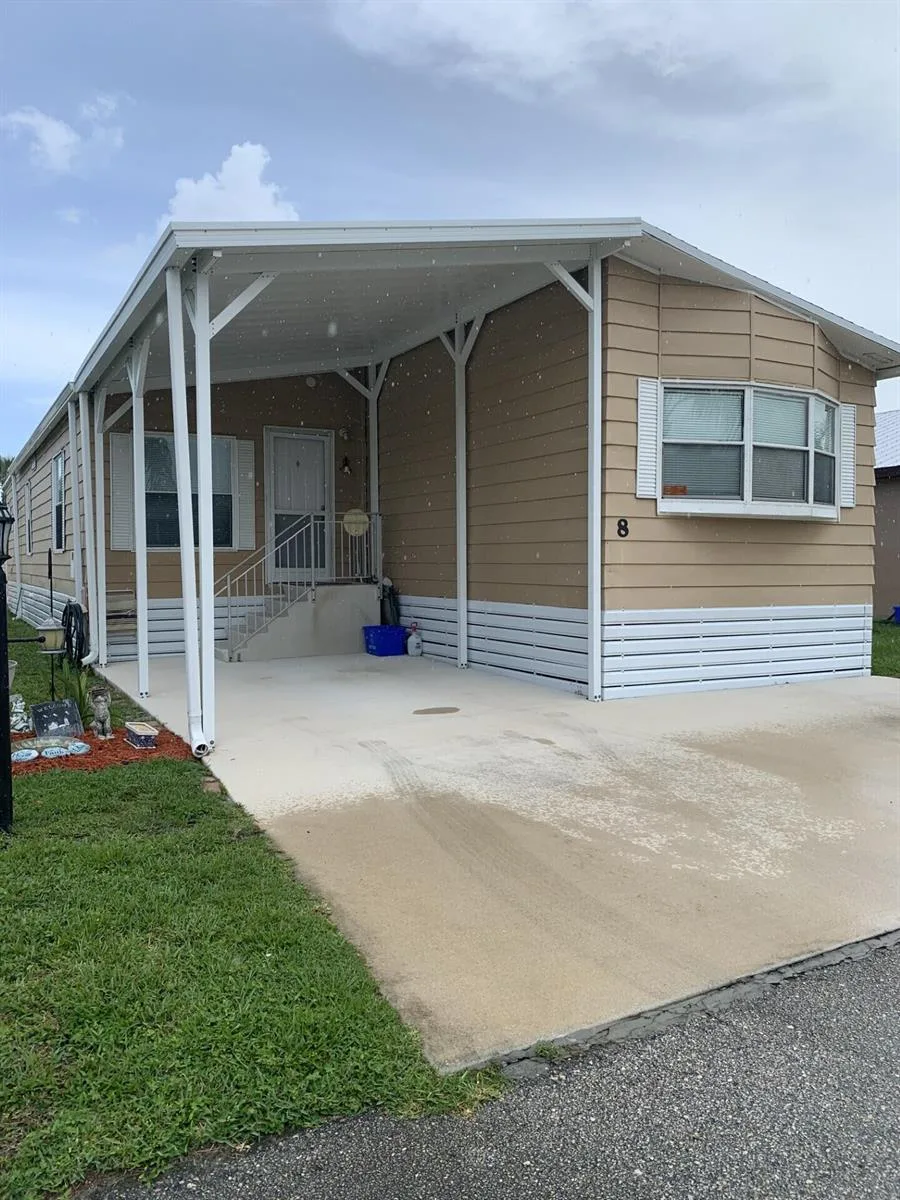 8 SE Hernando Lane, Port St. Lucie, FL 34952 photo 3