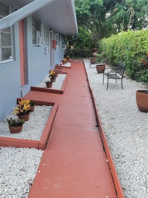 6233 Dawson Street # 1, Hollywood, FL 33023