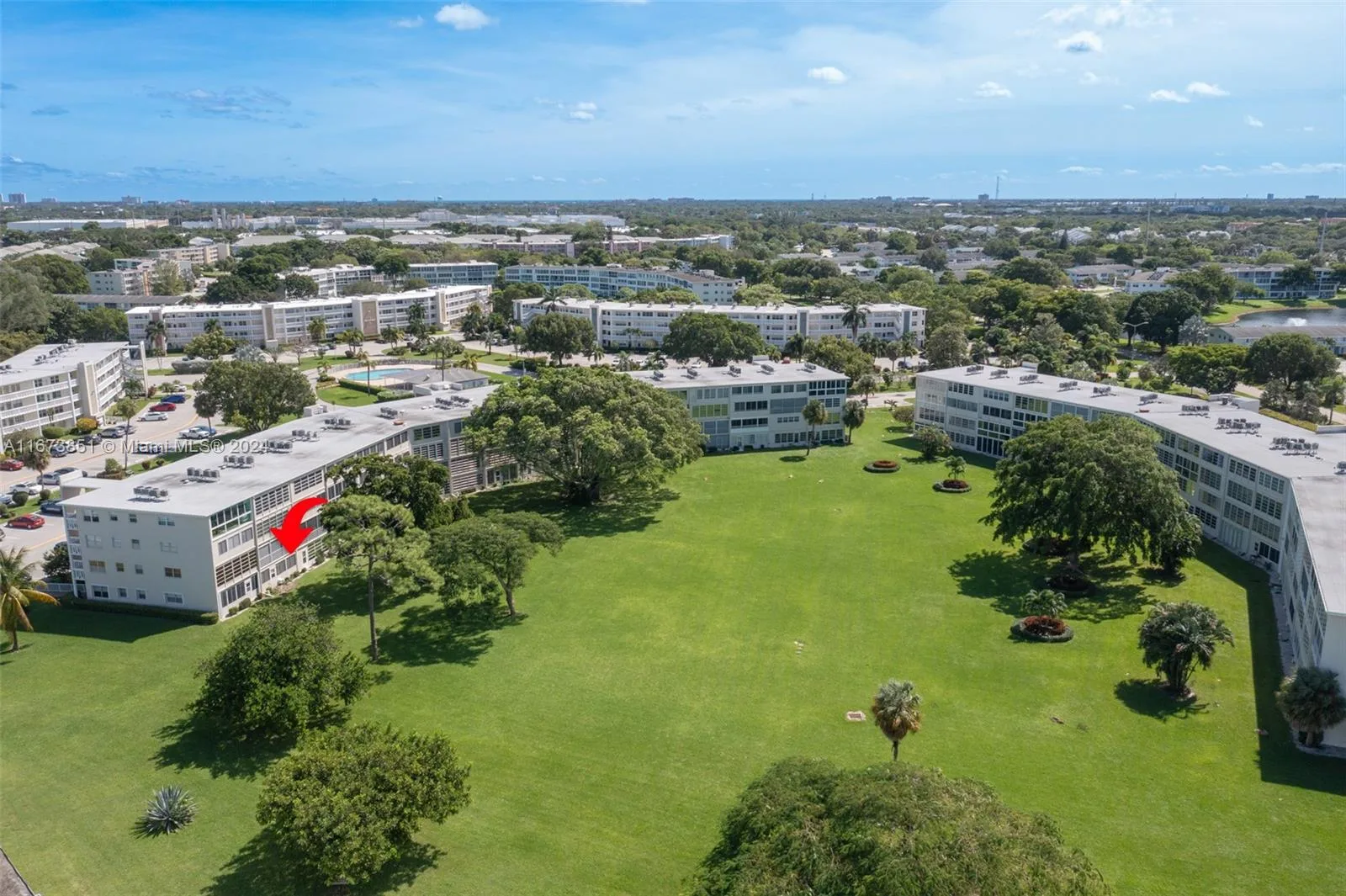 156 E Grantham  E # 156, Deerfield Beach, FL 33442 photo 4