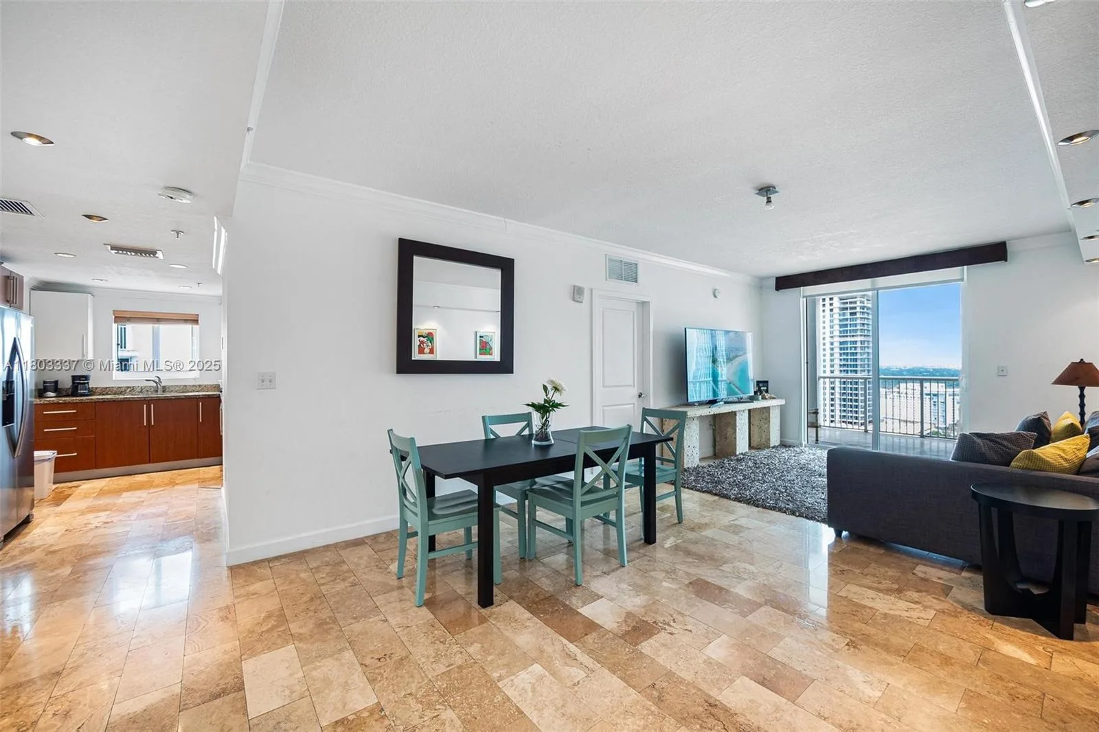 170 SE 14th St # 2805, Miami, FL 33131 photo 4