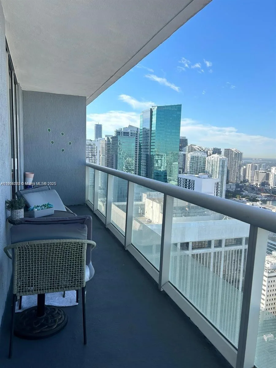 50 Biscayne Blvd # 4607, Miami, FL 33132 photo 2