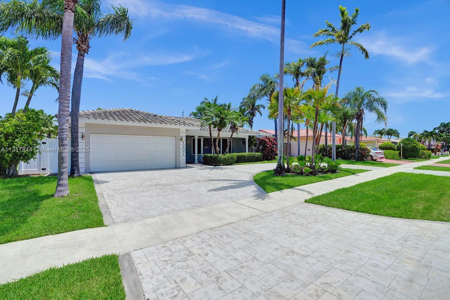 1301 Rodman St, Hollywood, FL 33019 photo 10