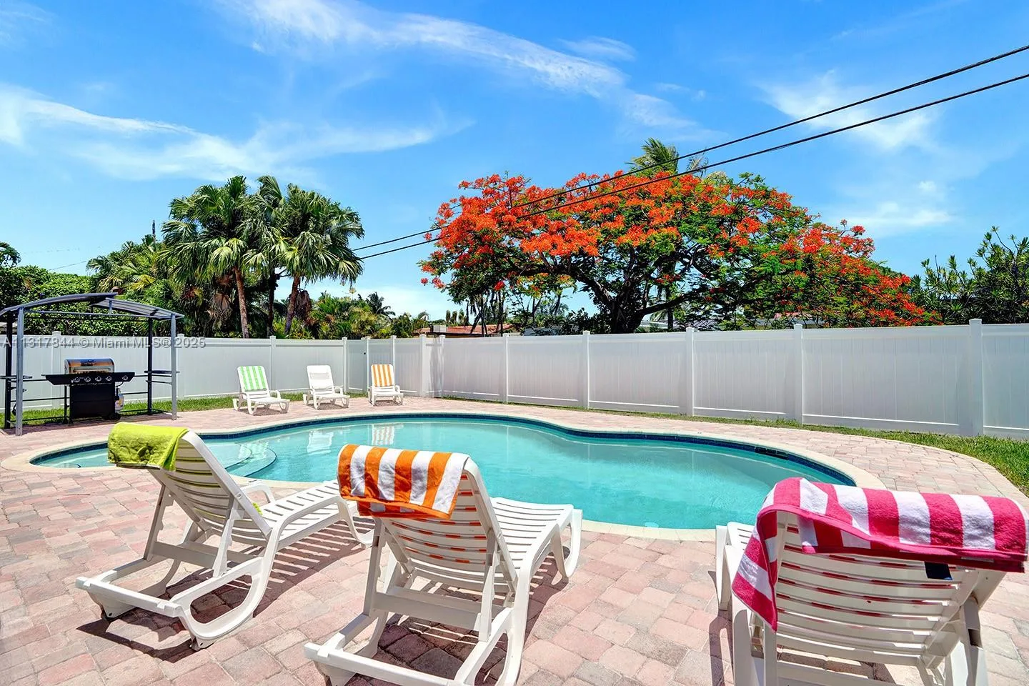 1301 Rodman St, Hollywood, FL 33019 photo 3
