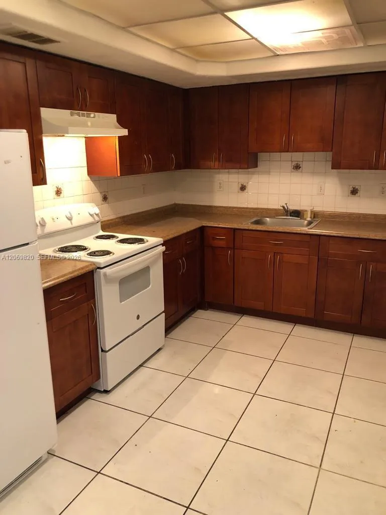 10090 NW 80th Ct # 1239, Hialeah Gardens, FL 33016 photo 5
