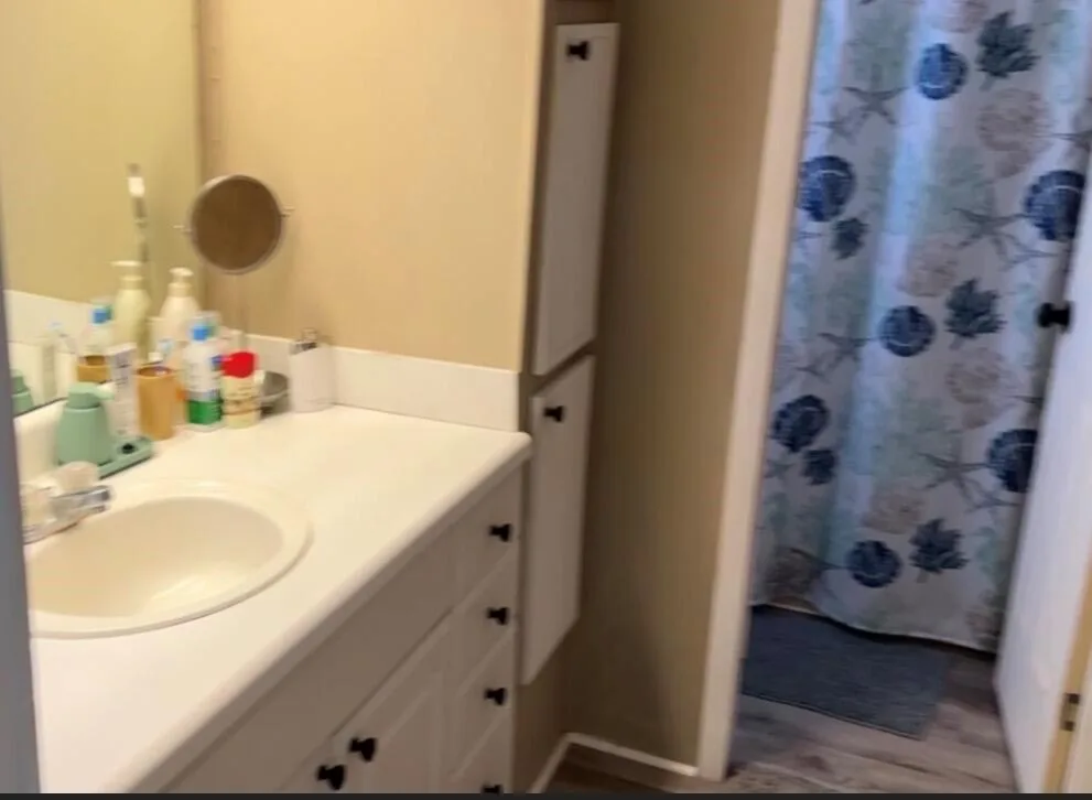 7882 SE PARADISE Drive, Stuart, FL 34997 photo 10
