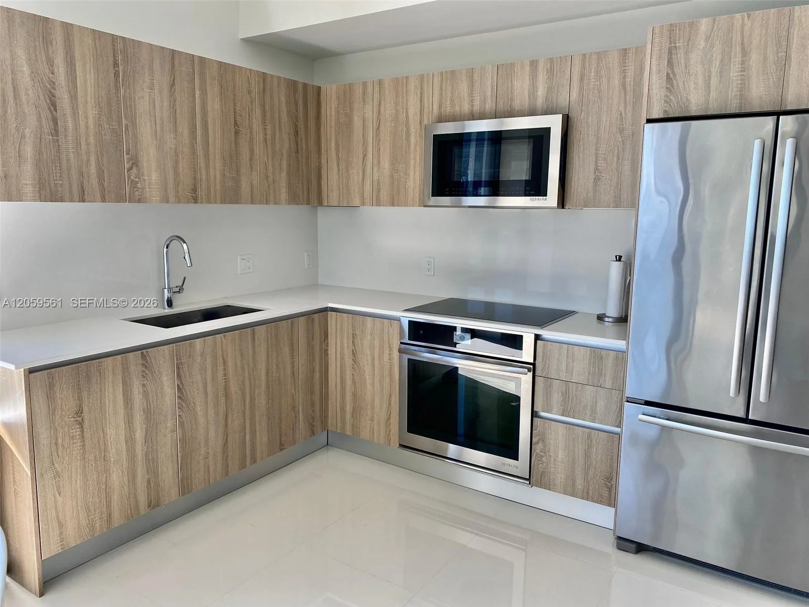 2960 NE 207th St # 517, Aventura, FL 33180 photo 3