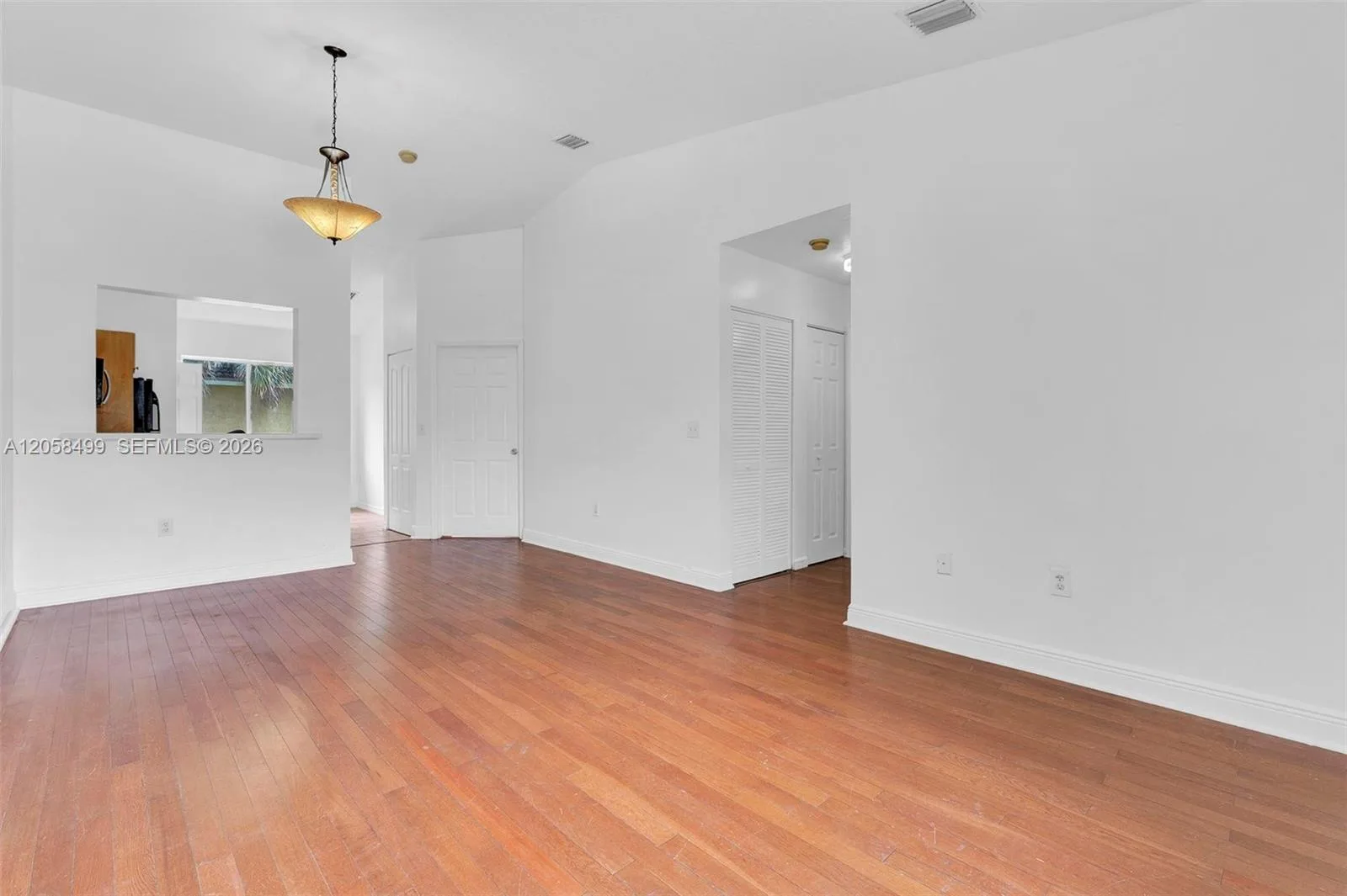7851 NW 6th St # 205B, Pembroke Pines, FL 33024 — zdjęcie 5