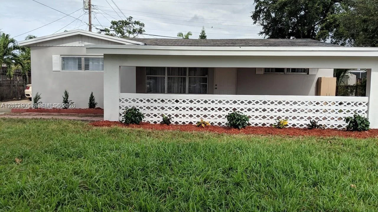 6461 Evans St, Hollywood, FL 33024