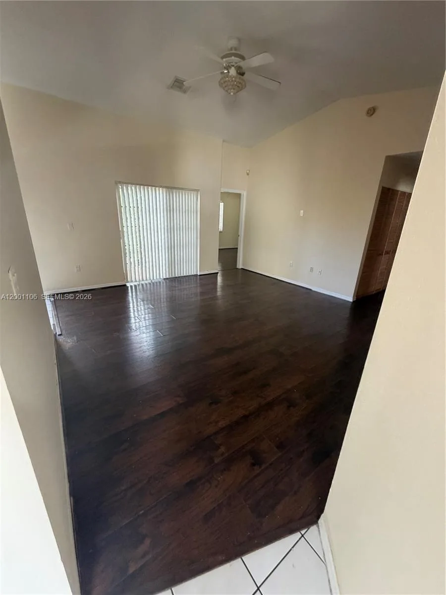 960 NE 214th Ln # 960-04, Miami, FL 33179 photo 3