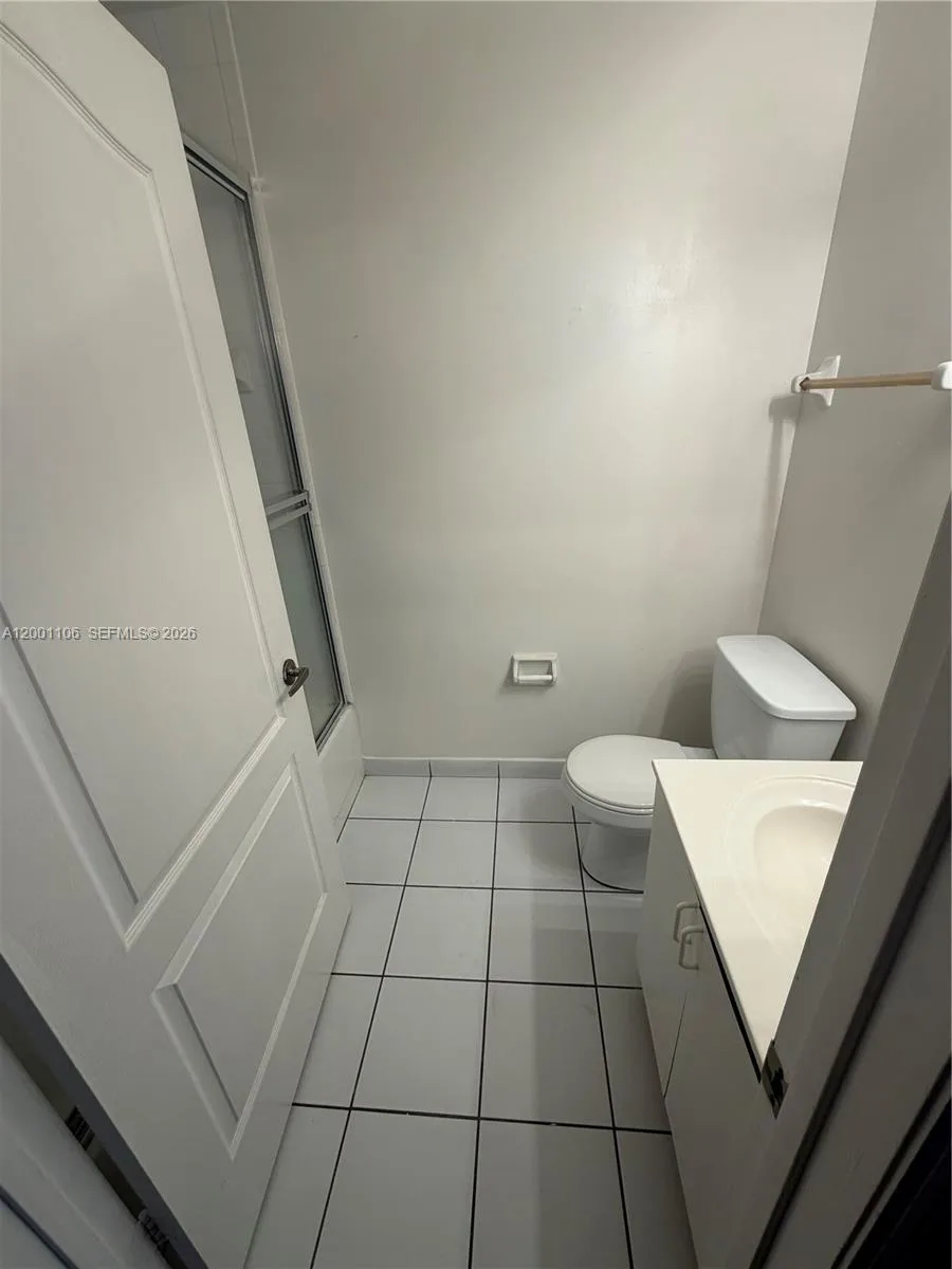 960 NE 214th Ln # 960-04, Miami, FL 33179 photo 7