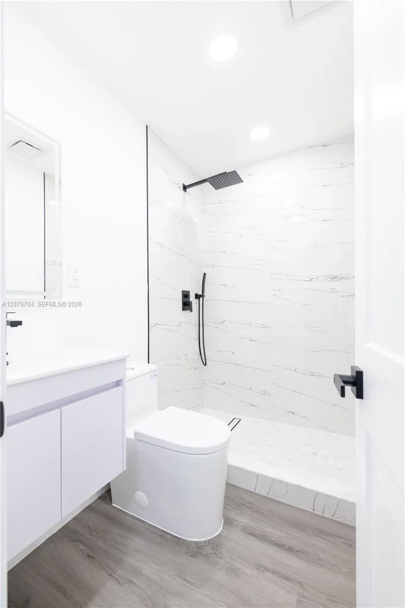 1029 NW 42nd St, Miami, FL 33127 photo 6