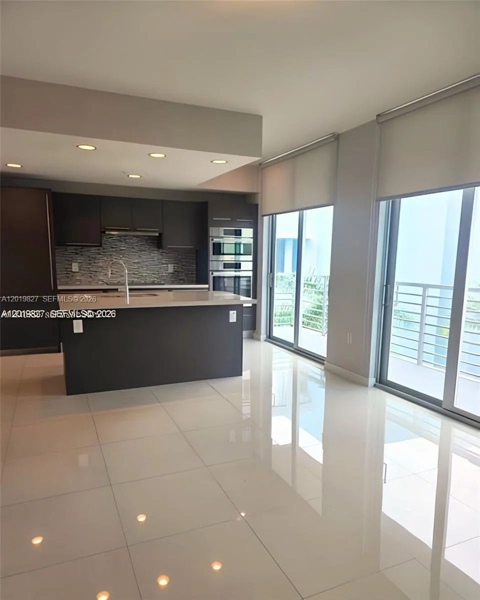 7875 NW 107th Ave # 412, Doral, FL 33178