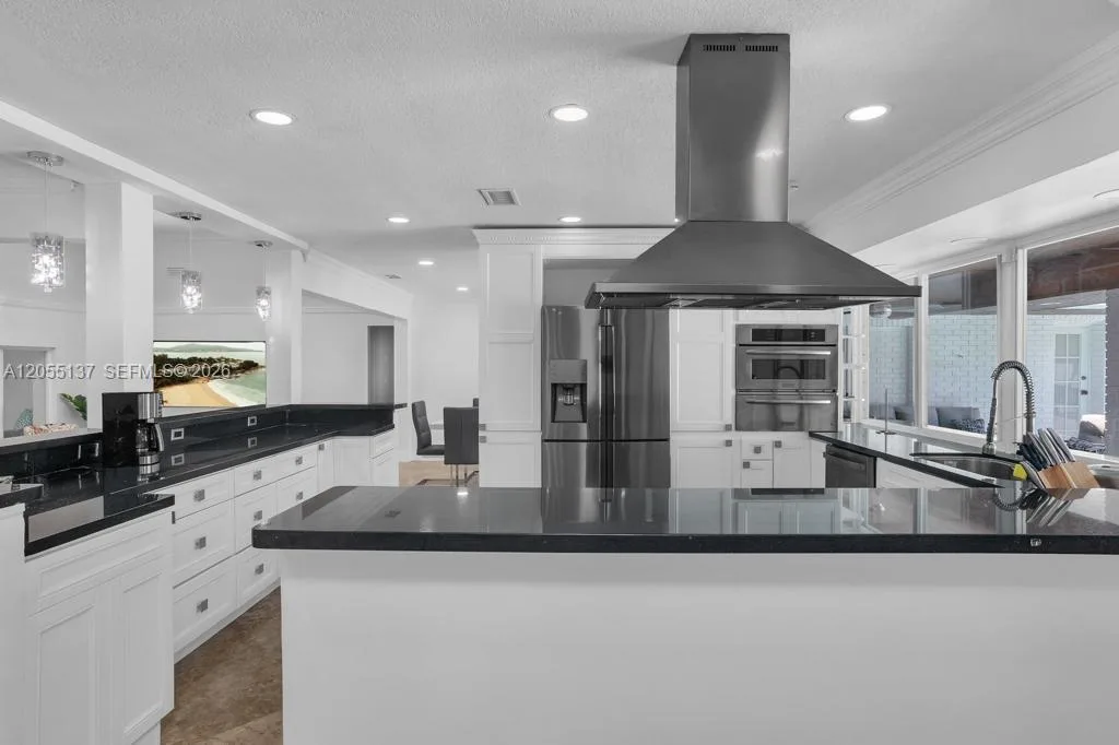 3321 N 37th St, Hollywood, FL 33021 photo 11