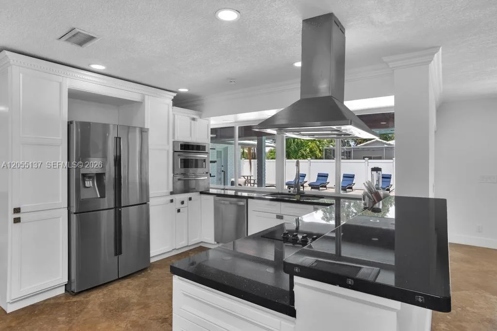 3321 N 37th St, Hollywood, FL 33021 photo 9