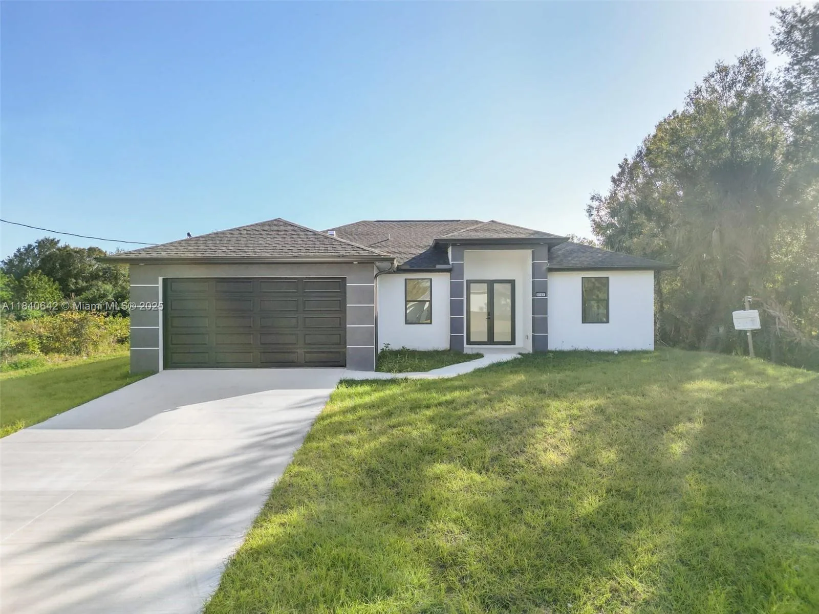 6007 Nora Ave, Lehigh Acres, FL 33971