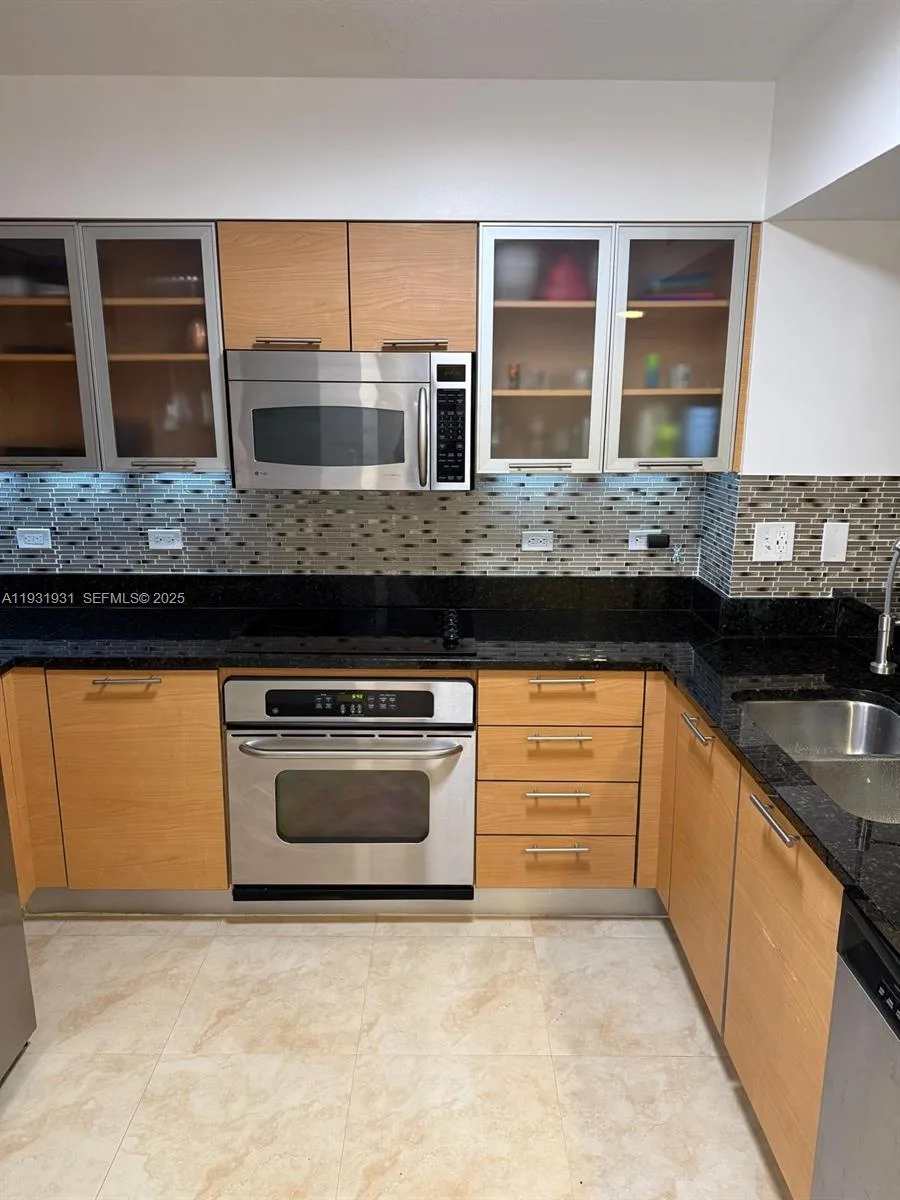 31 SE 5th St # 2907, Miami, FL 33131 photo 6