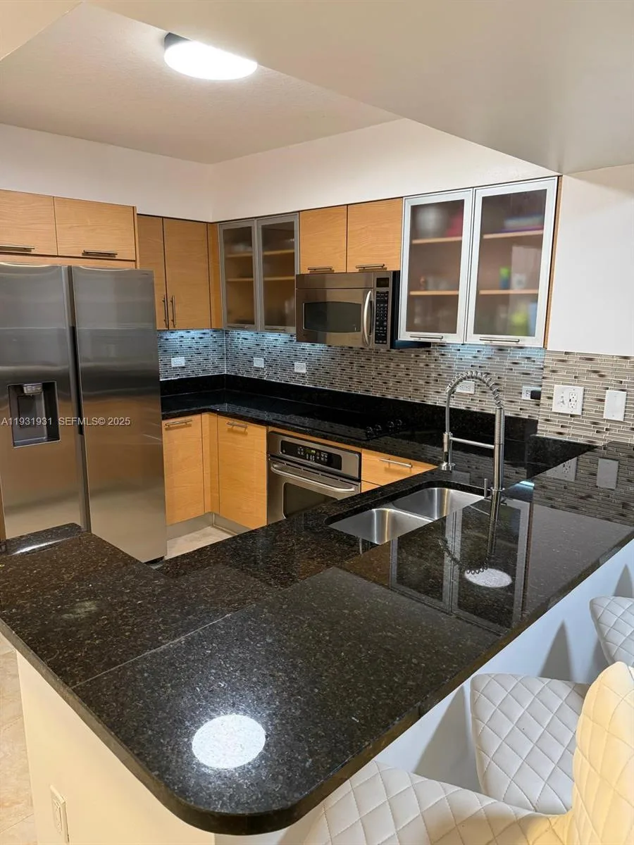 31 SE 5th St # 2907, Miami, FL 33131 photo 8