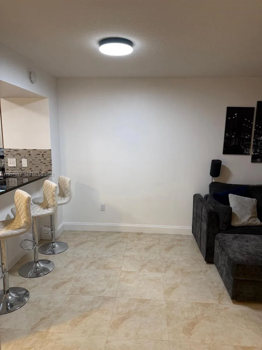 31 SE 5th St # 2907, Miami, FL 33131 photo 9