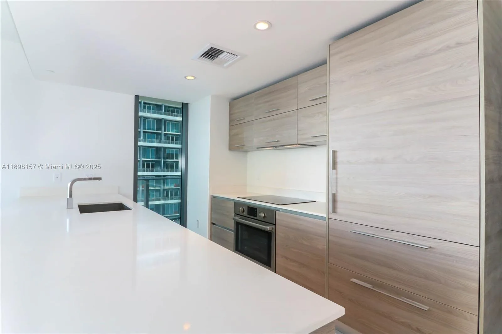 1300 S miami # 2706, Miami, FL 33130 photo 11