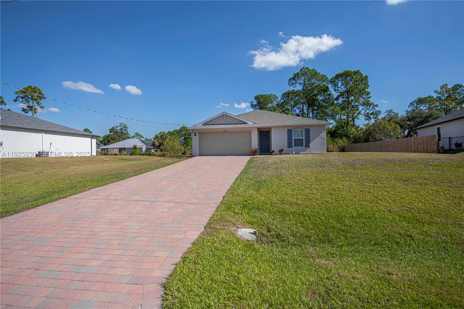 6058 S Moss Circle, La Belle, FL 33935 photo 2