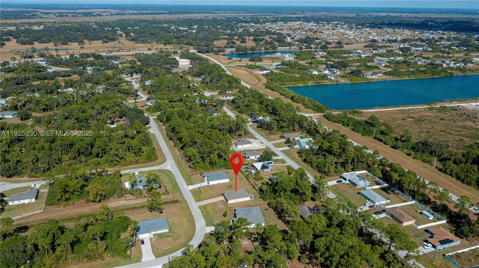 6058 S Moss Circle, La Belle, FL 33935 photo 5