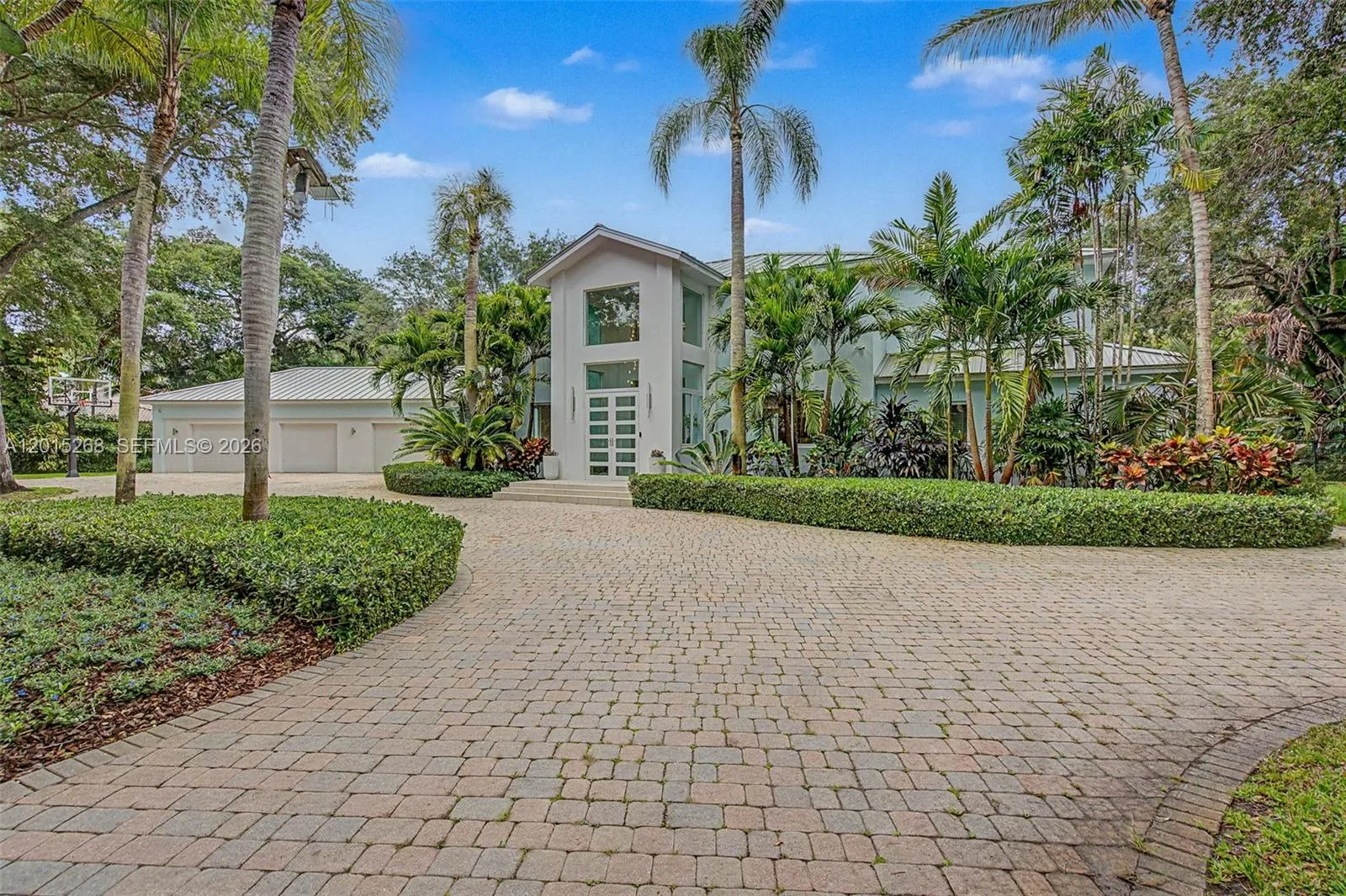 5790 SW 96th St, Pinecrest, FL 33156