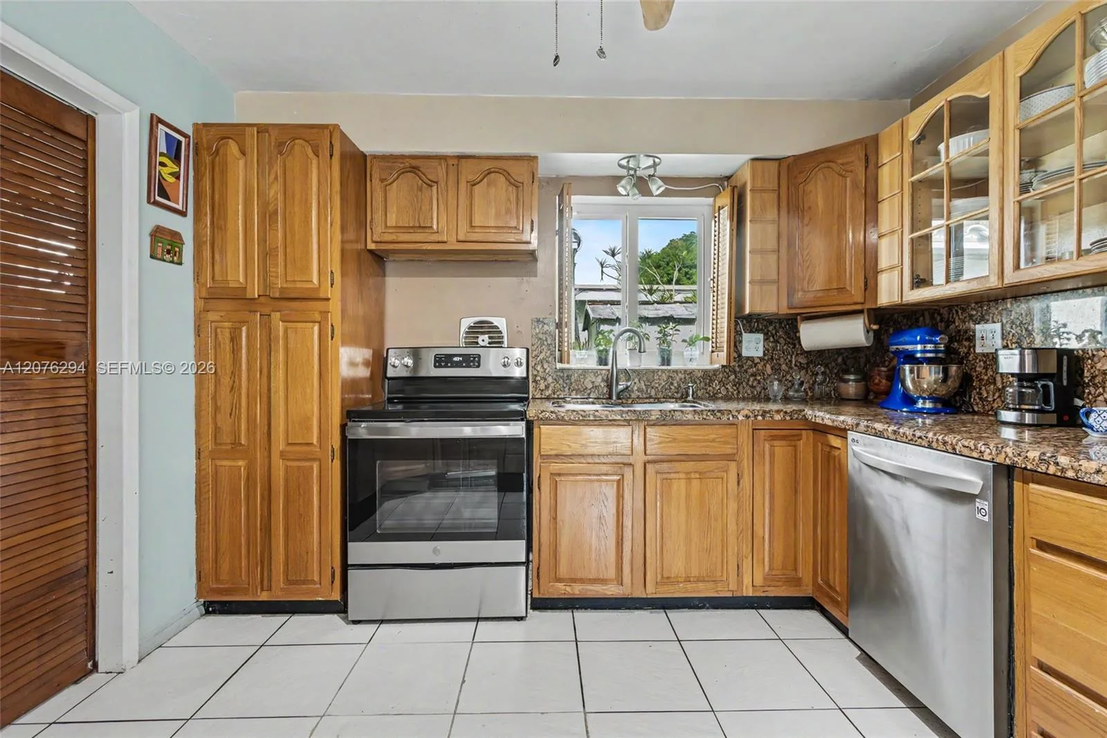 1523 Liberty St, Hollywood, FL 33020 photo 11