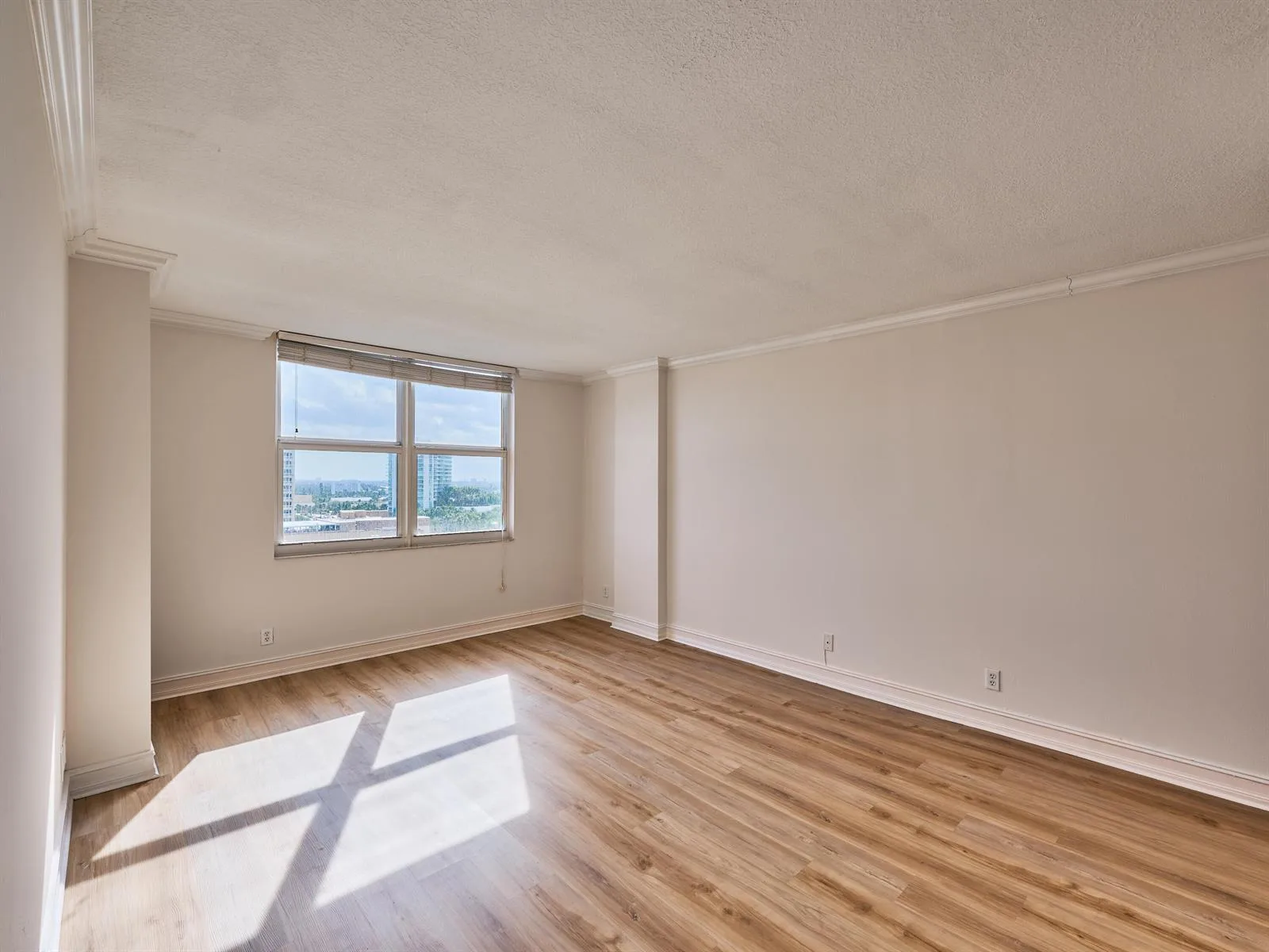 305 N Pompano Beach Boulevard # 1204, Pompano Beach, FL 33062 photo 13
