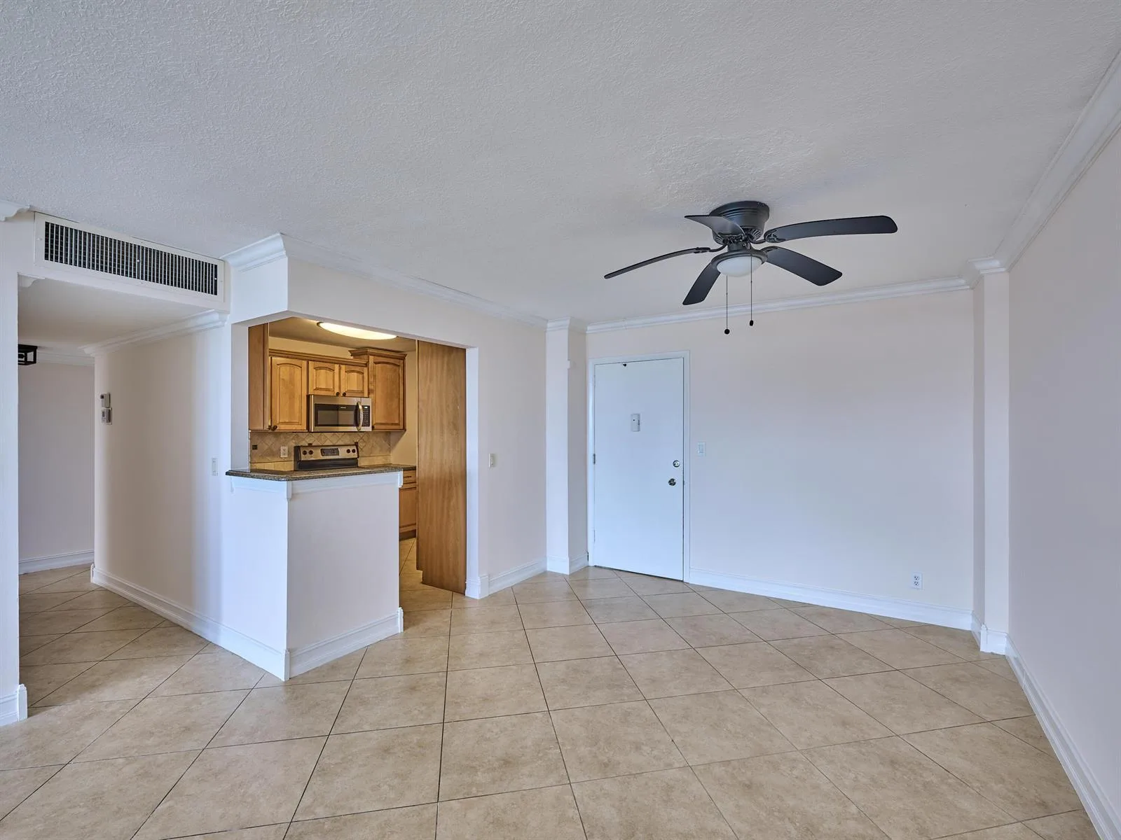 305 N Pompano Beach Boulevard # 1204, Pompano Beach, FL 33062 photo 3