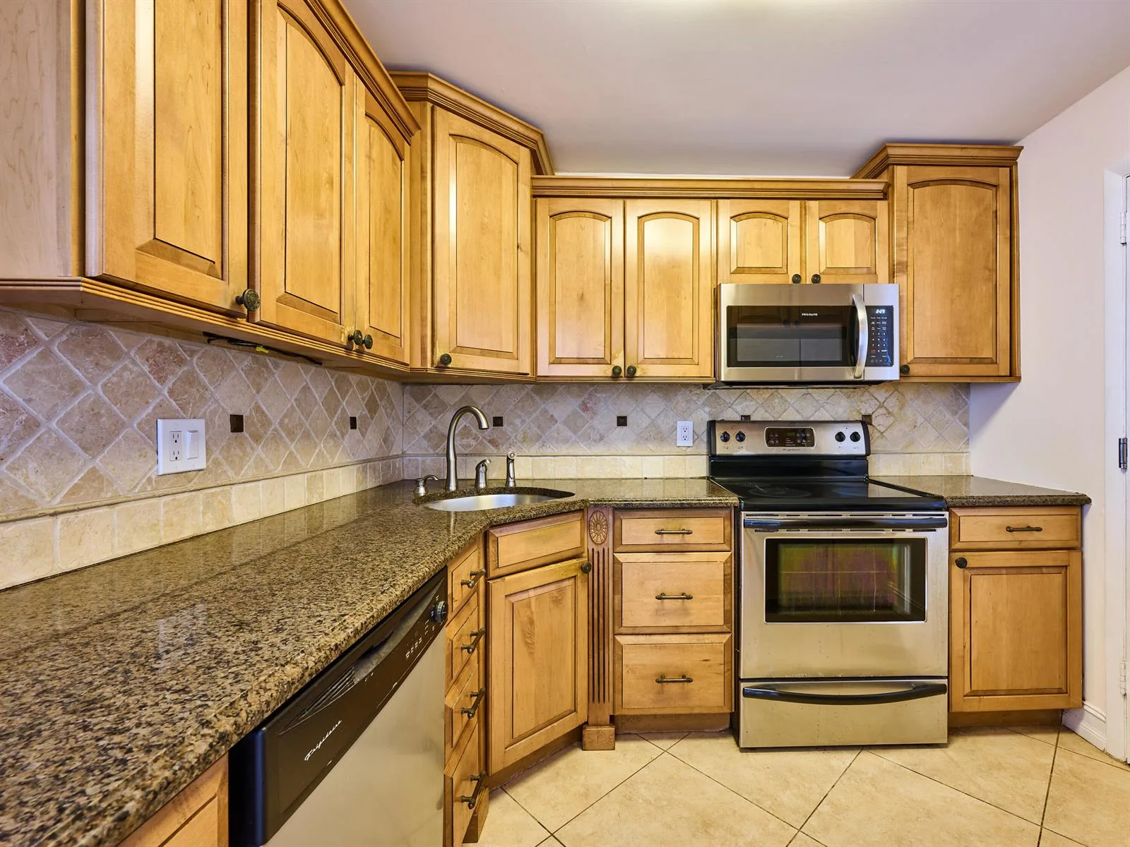 305 N Pompano Beach Boulevard # 1204, Pompano Beach, FL 33062 photo 6