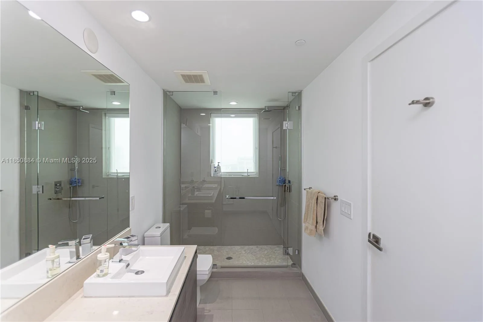1080 Brickell # 3906, Miami, FL 33131 photo 13