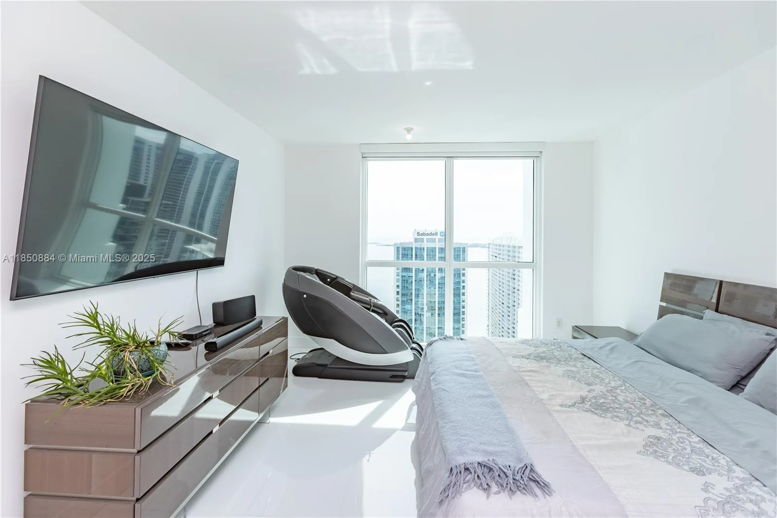 1080 Brickell # 3906, Miami, FL 33131 photo 9
