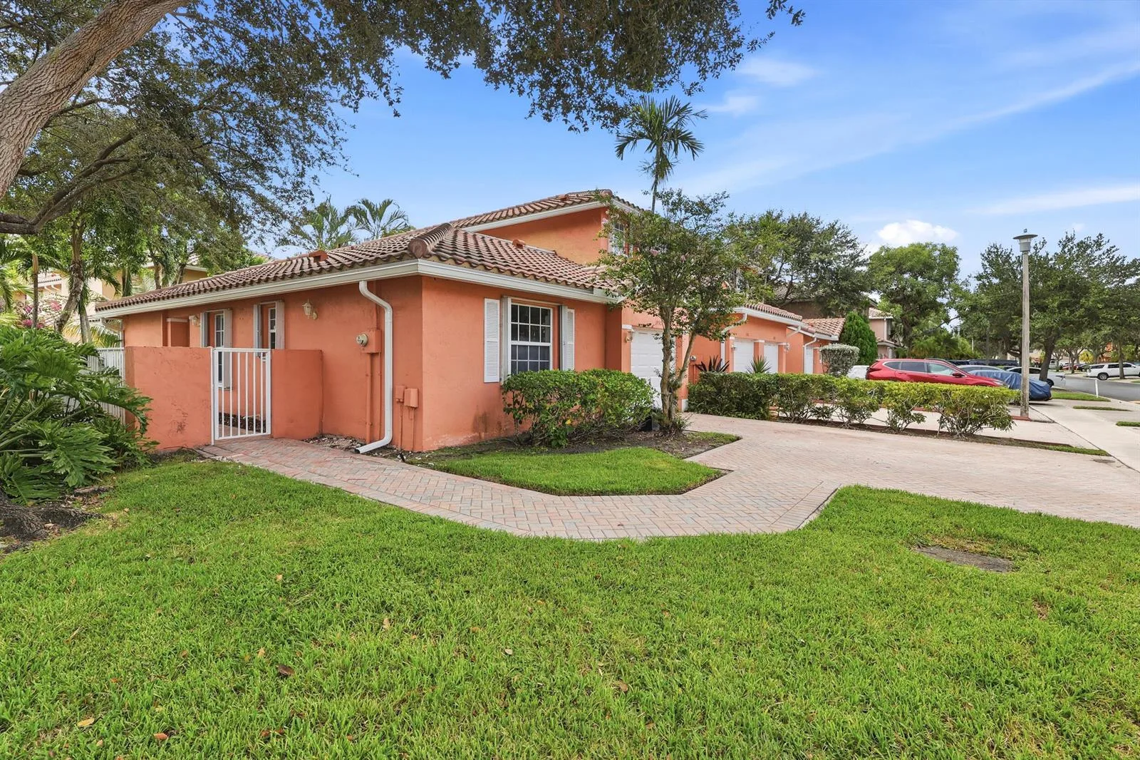 3990 NW 91ST Terrace, Sunrise, FL 33351 photo 3