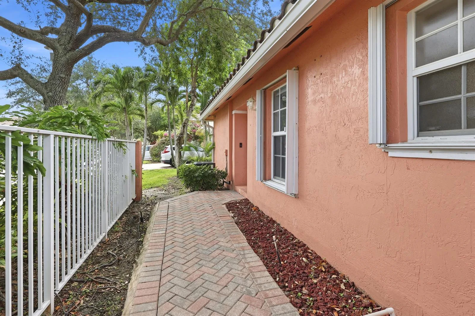 3990 NW 91ST Terrace, Sunrise, FL 33351 photo 4
