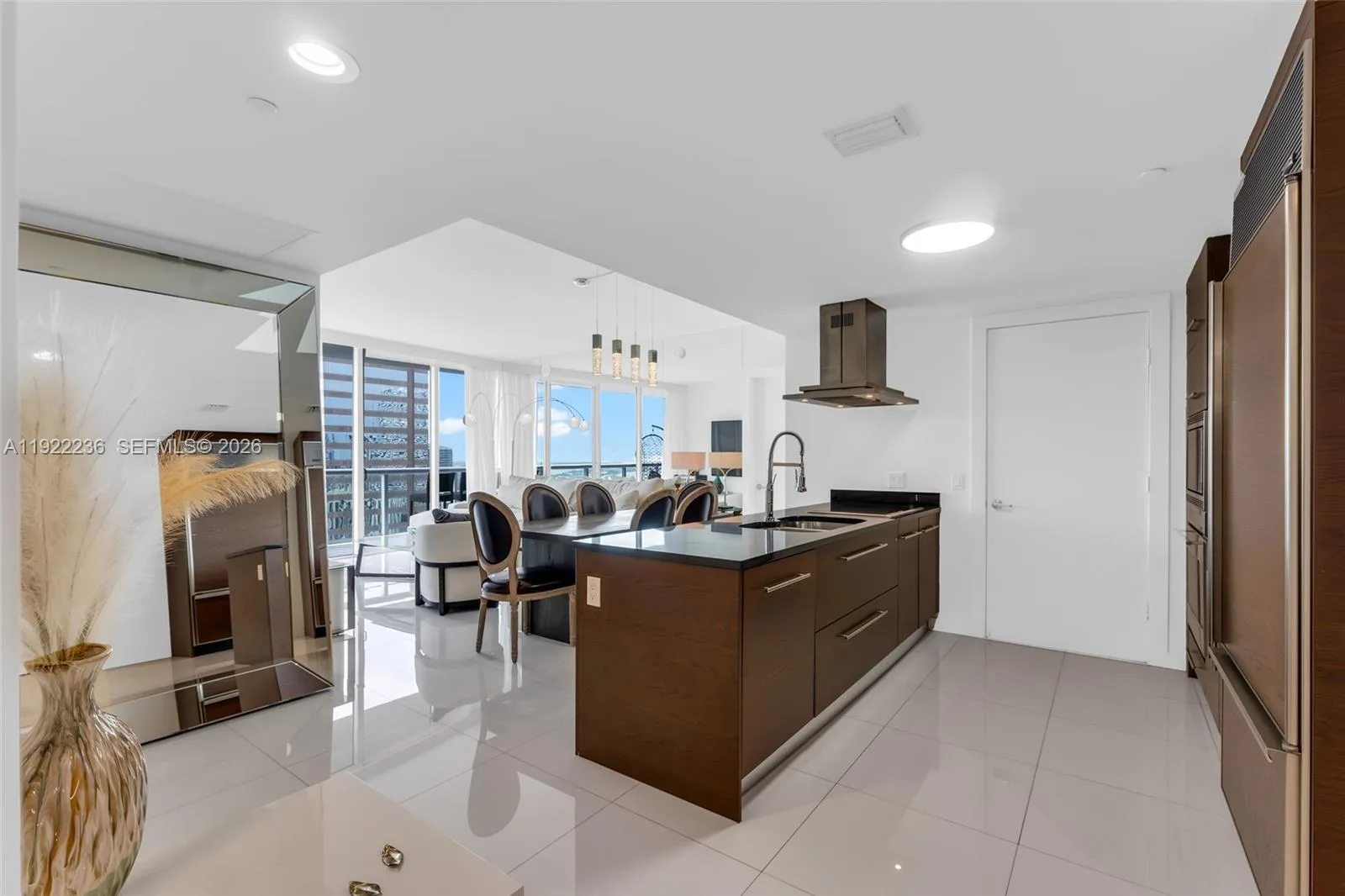 495 Brickell Ave # 3511, Miami, FL 33131 photo 2