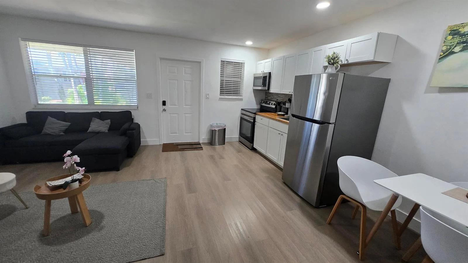 704 NE 8th Street # 10, Hallandale Beach, FL 33009 photo 4
