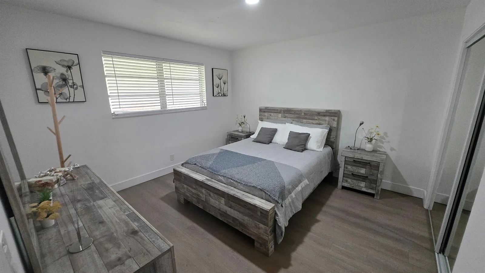 704 NE 8th Street # 10, Hallandale Beach, FL 33009 photo 5