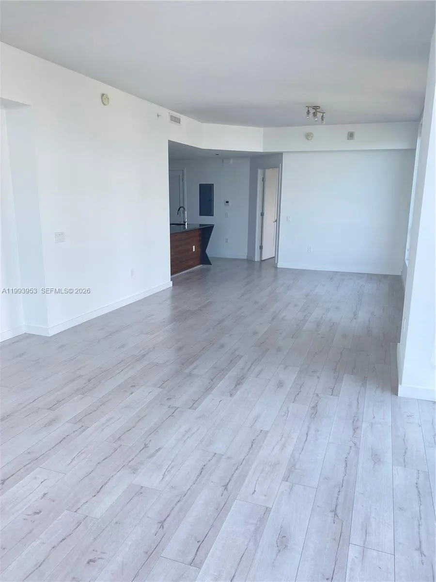 601 NE 27TH ST # 1107, Miami, FL 33137 photo 3