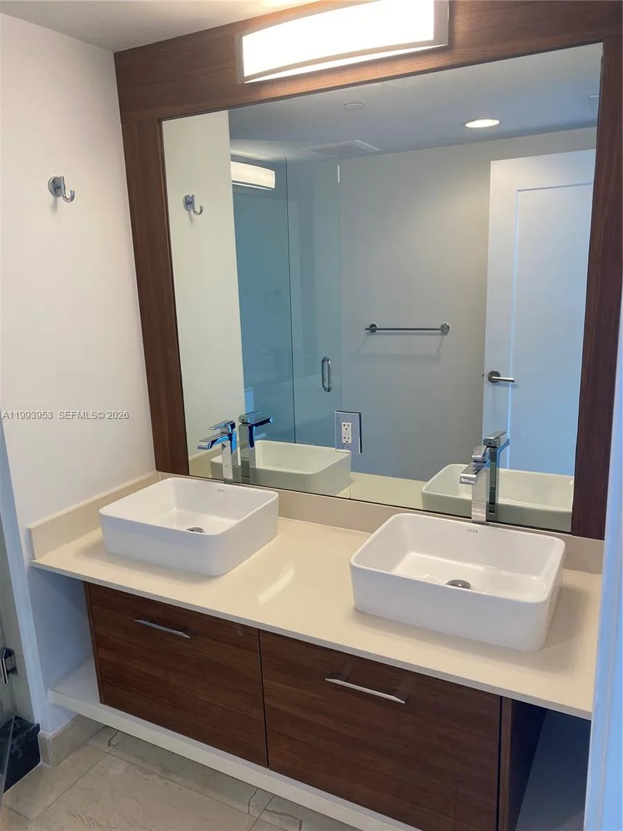 601 NE 27TH ST # 1107, Miami, FL 33137 photo 8