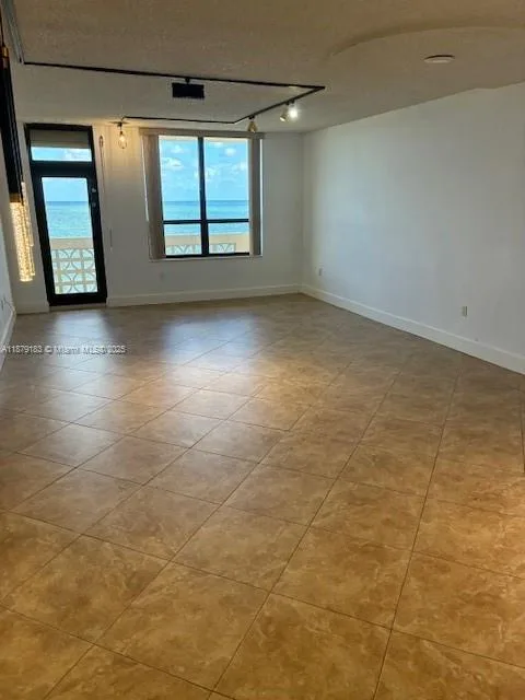 10185 Collins Ave # 917, Bal Harbour, FL 33154 photo 3