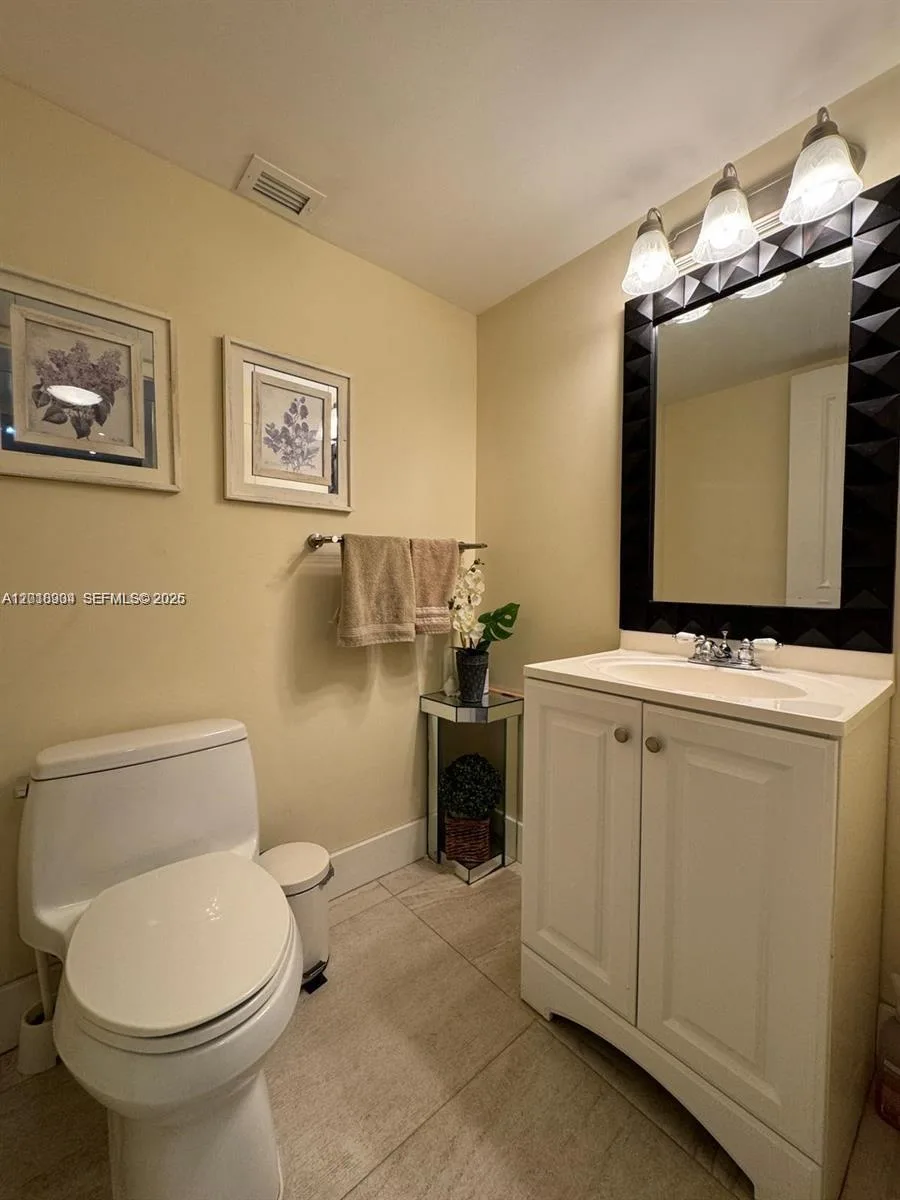 3800 S Ocean Dr # 1423, Hollywood, FL 33019 photo 11