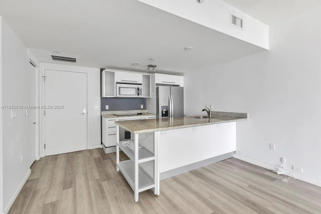 185 SW 7 ST # 1508, Miami, FL 33130 photo 5
