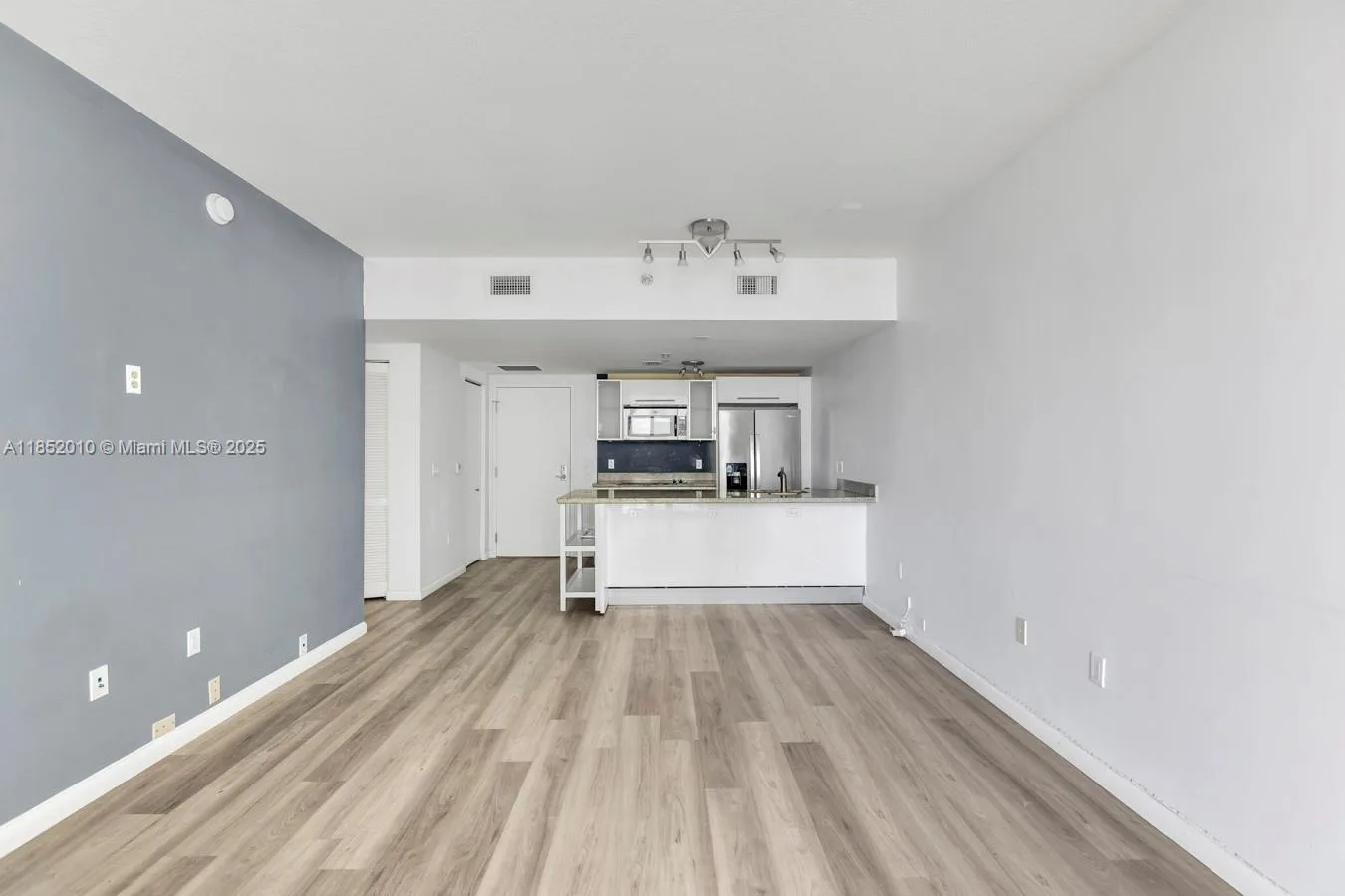 185 SW 7 ST # 1508, Miami, FL 33130 photo 6