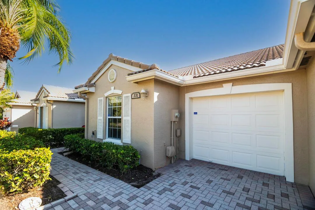 331 NW Broken Oak Trail, Jensen Beach, FL 34957 photo 4