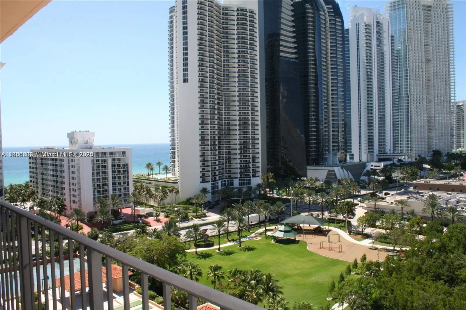 210 174th St # 1506, Sunny Isles Beach, FL 33160 photo 2