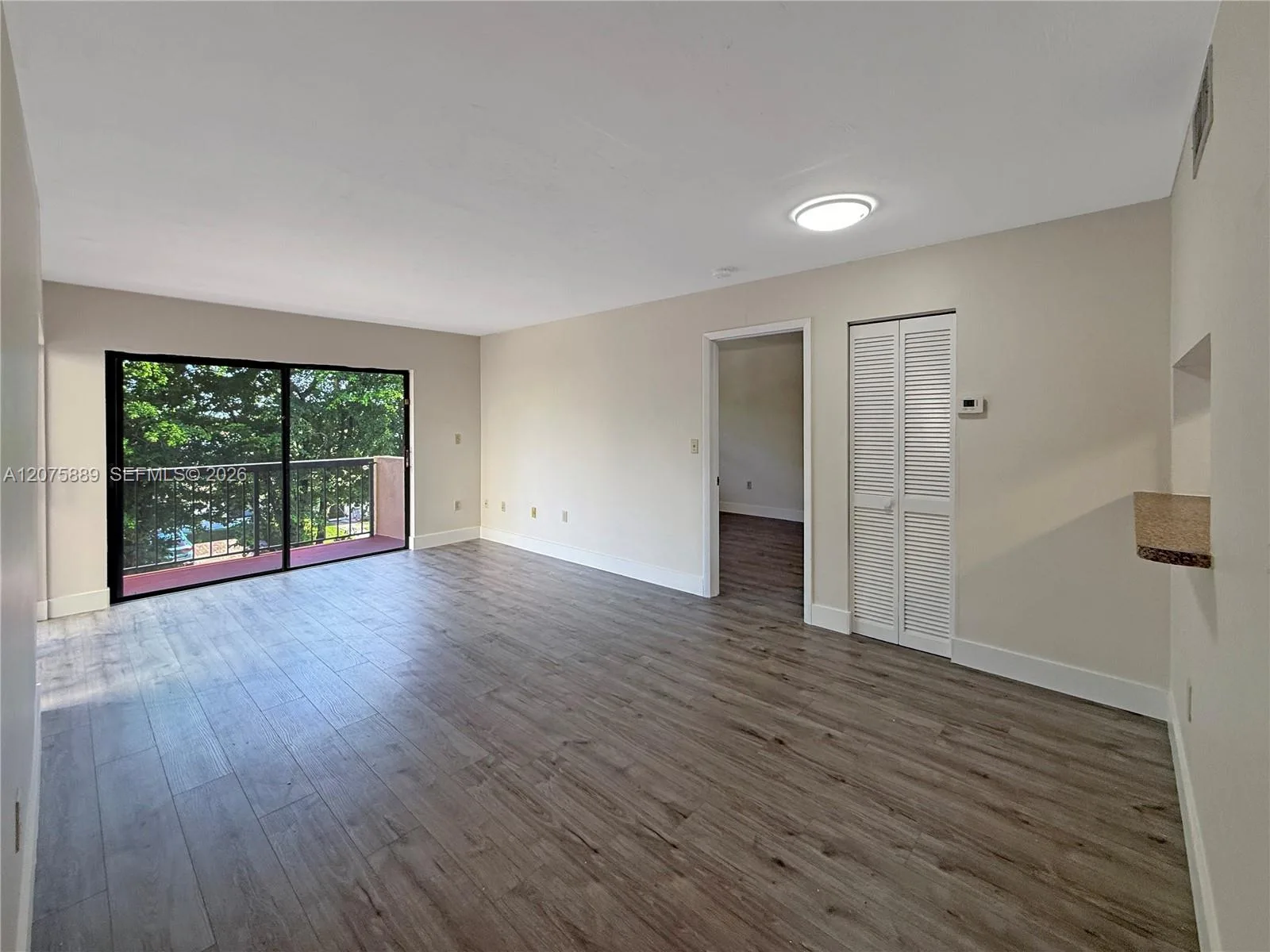 995 SW 84th Ave # 309, Miami, FL 33144