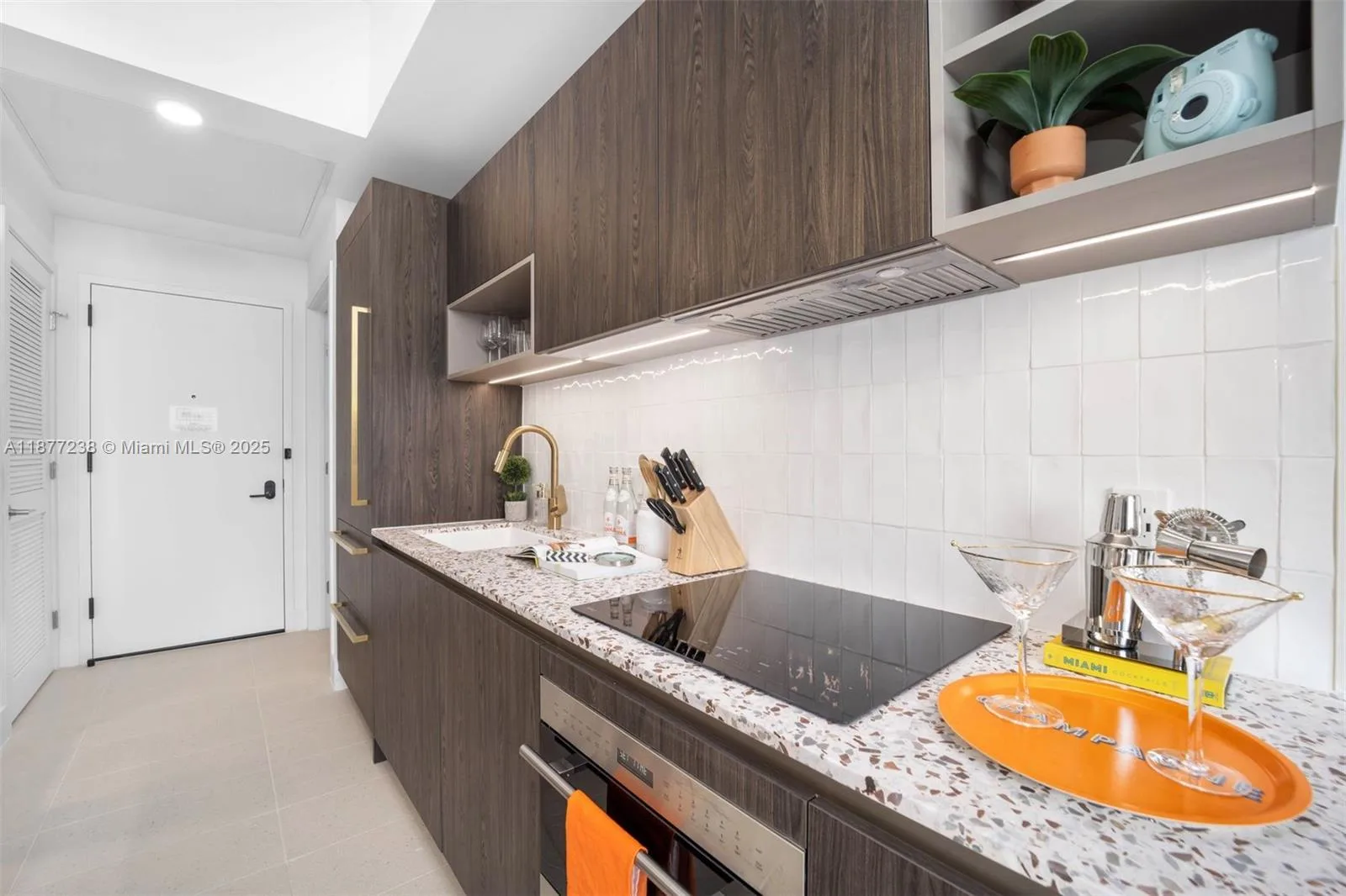 159 NE 6th St # 5112, Miami, FL 33132 photo 4