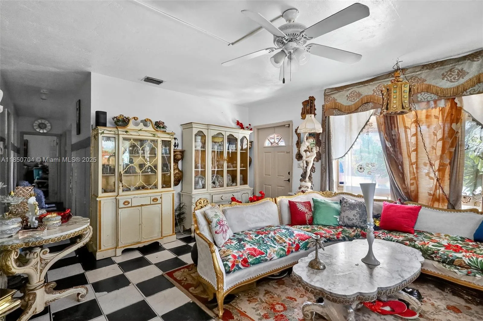 Listing photo 8