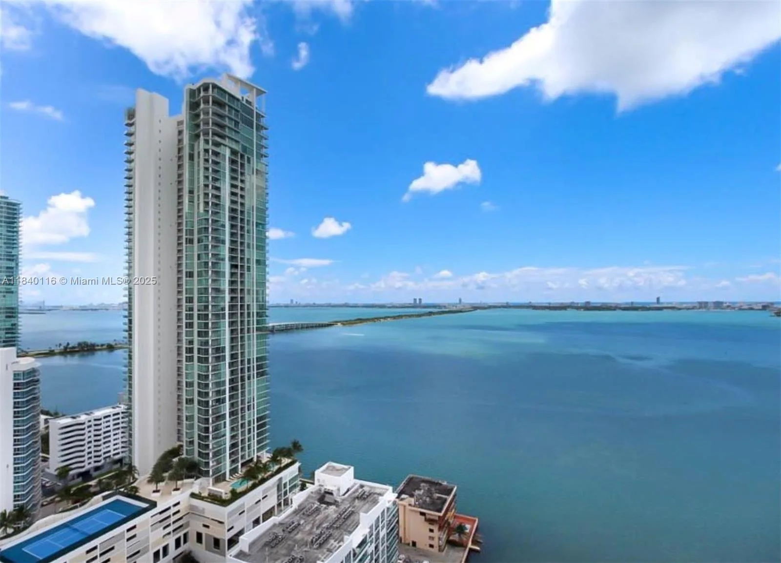 460 NE 28th St # 2903, Miami, FL 33137 photo 3