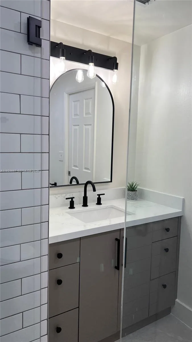 8000 N Nob Hill Rd # 204, Tamarac, FL 33321 photo 3